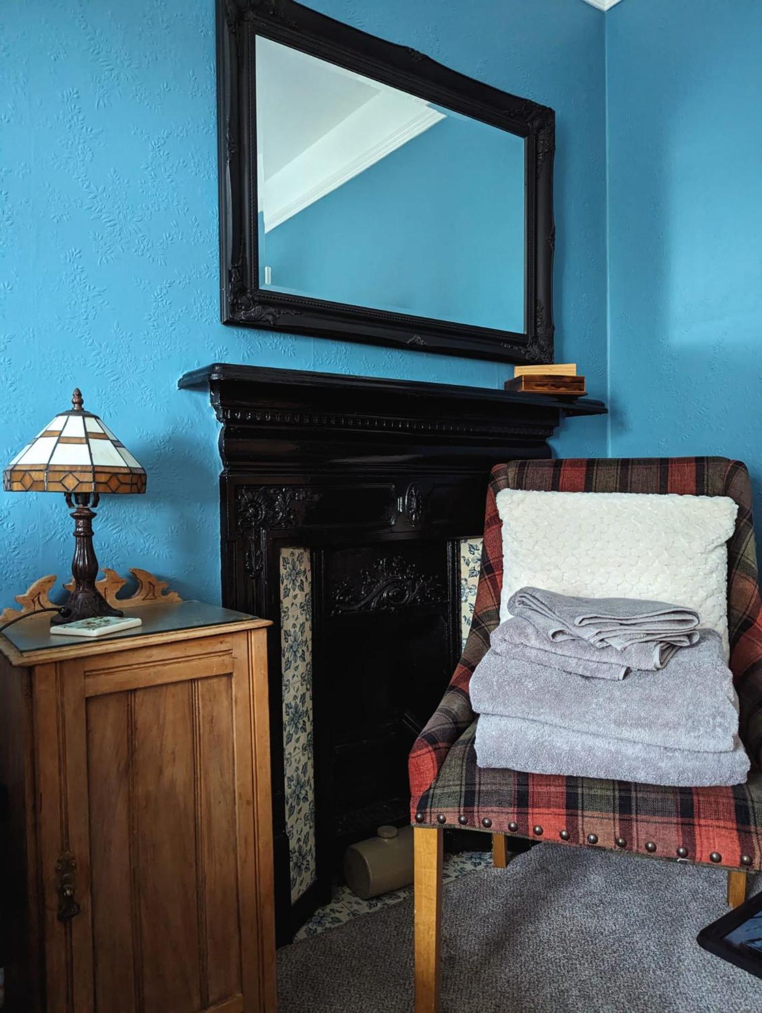 Number 18 Bed and Breakfast Whitby Buitenkant foto