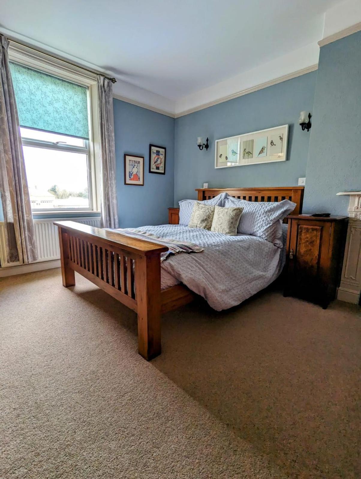 Number 18 Bed and Breakfast Whitby Buitenkant foto