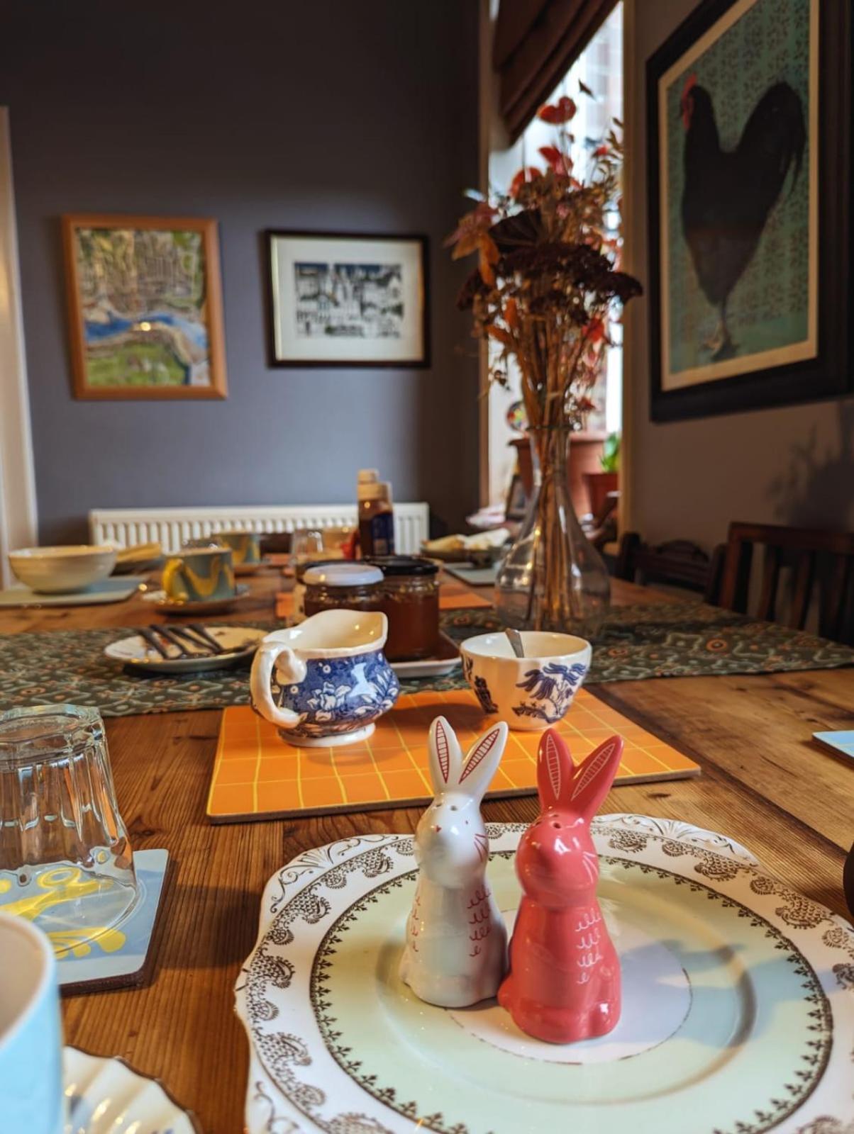 Number 18 Bed and Breakfast Whitby Buitenkant foto