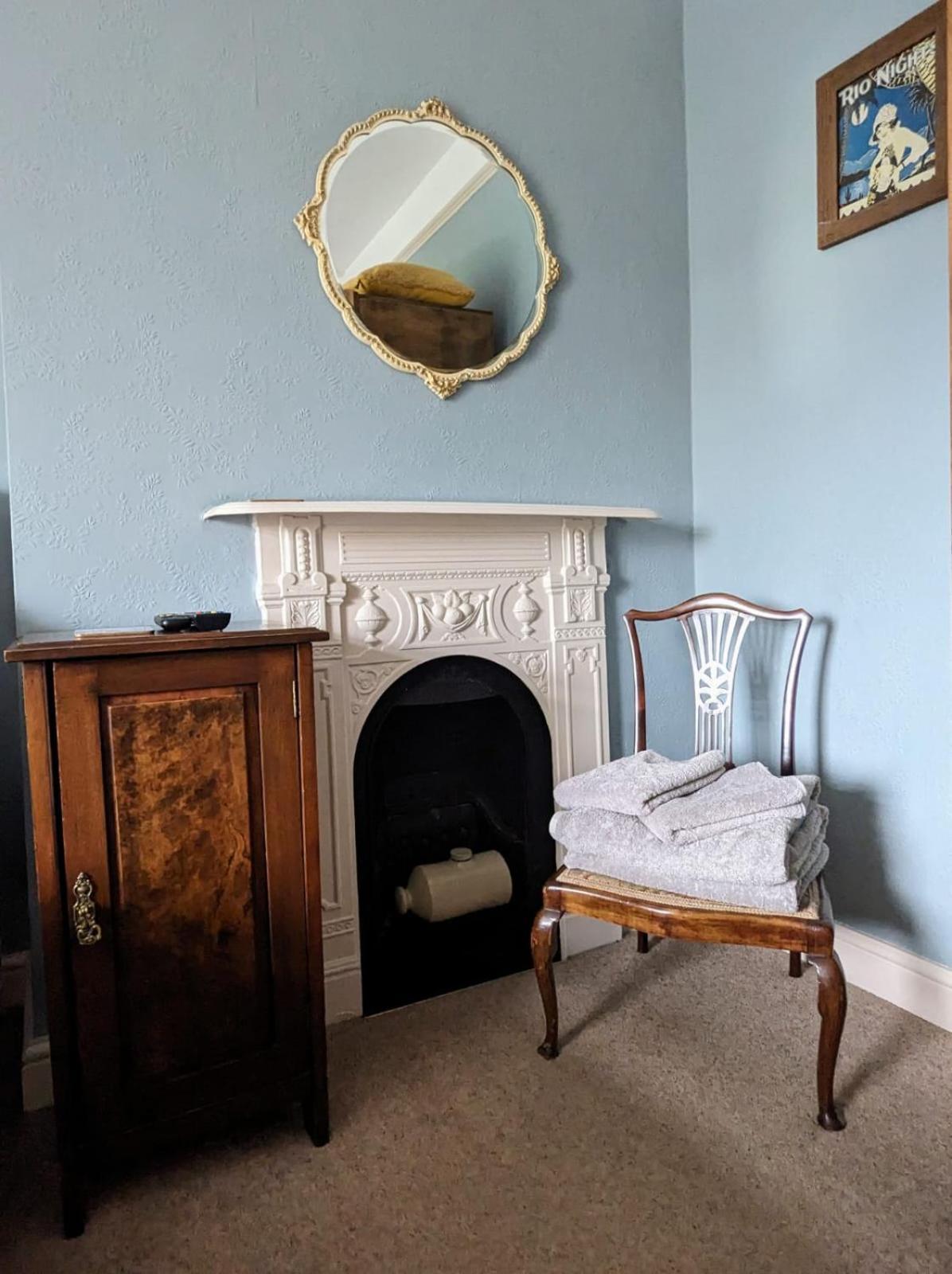 Number 18 Bed and Breakfast Whitby Buitenkant foto
